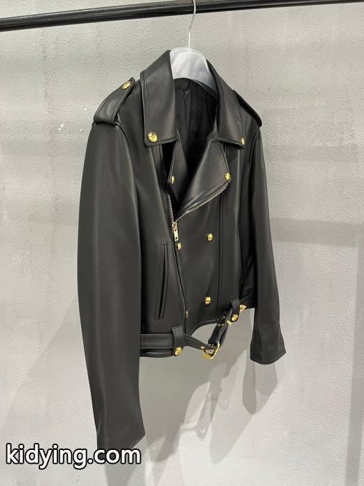 すごく稀少カラー 先行販売 大人の女性ウォレットCELINEジャケッ激安 通販 ブランド.._0_5