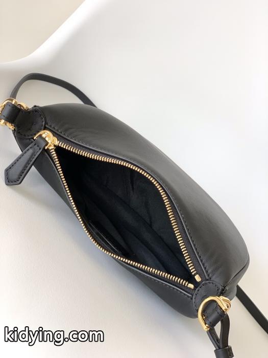 高品質 プラスサイズ 無敵アイテムコピー 商品 通販FENDIバッグ._0_4