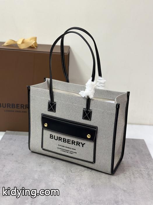 ファション性の高い 大人OK2026SS これで完璧バッグスーパー コピー 安心BURBERRY._0_2