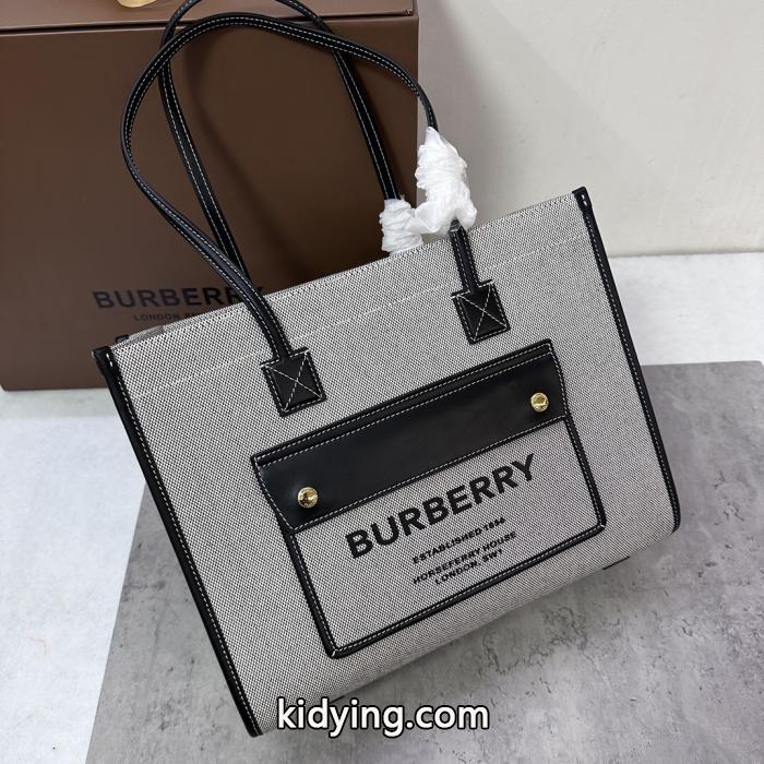 ファション性の高い 大人OK2026SS これで完璧バッグスーパー コピー 安心BURBERRY._0_5