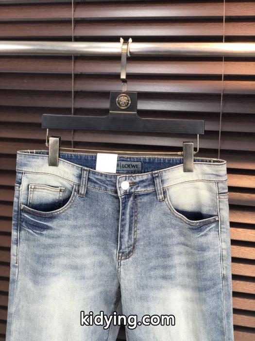 ロエベコピー 商品 販売ズボン好感度が高いアイテム 年齢を選ばない サイズ豊富._0_2