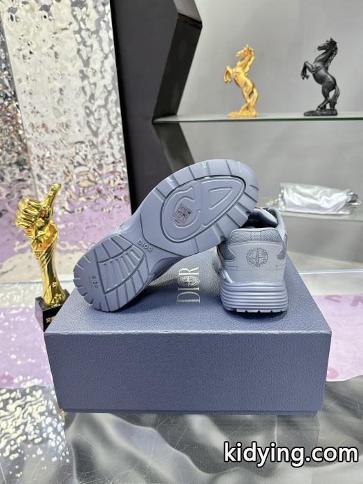 即発送最新作！ 使い勝手のよさが魅力 定番の人気商品偽 ブランド 販売スニーカーディオール.._0_5