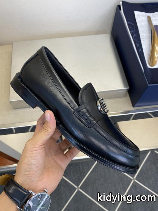 DIORブランド フェイクビジネスシューズ注目度が高いアイテム ついに登場 機能性もオシャレさも抜群.._0_4