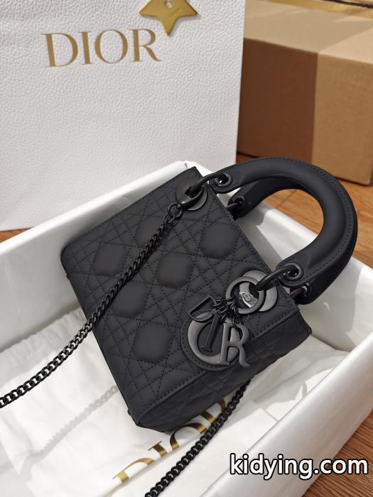 DIORバッグ今すぐ欲しい 楽しめる1着 特価祭コピー 品 ブランド.._0_0
