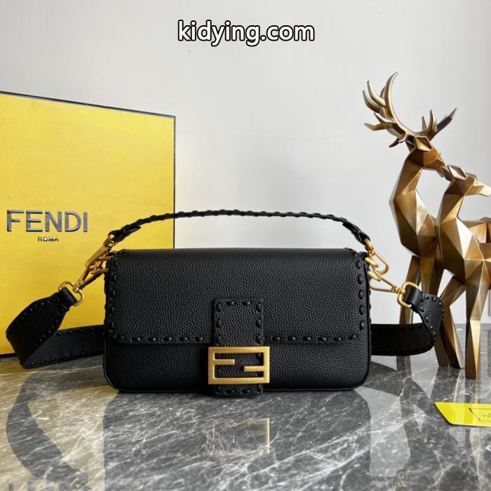 ブランド コピー 安心バッグギフトにオススメ 完売間近 最安値に挑戦FENDI.._0_0