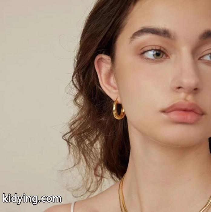 春季超人気アイテム 絶妙な新商品 数量限定&最新作コピー 品 ブランドセリーヌヘアアクセサリー._0_4