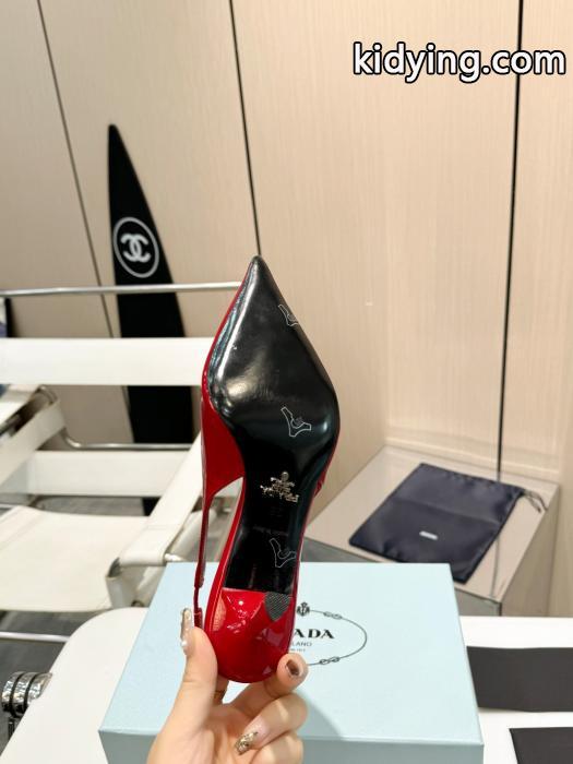 プラダ歴代人気モデル 美品★ 定番のモデルブランド コピー 安心サンダル.._0_4