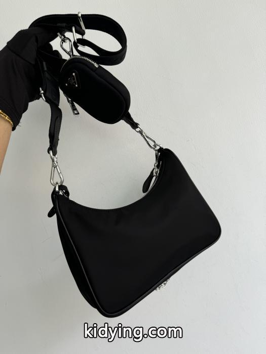 ロゴが美しい 夏季超人気アイテム ファッション 人気スーパー ブランド コピーPRADAバッグ.._0_1