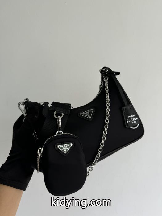 ロゴが美しい 夏季超人気アイテム ファッション 人気スーパー ブランド コピーPRADAバッグ.._0_2