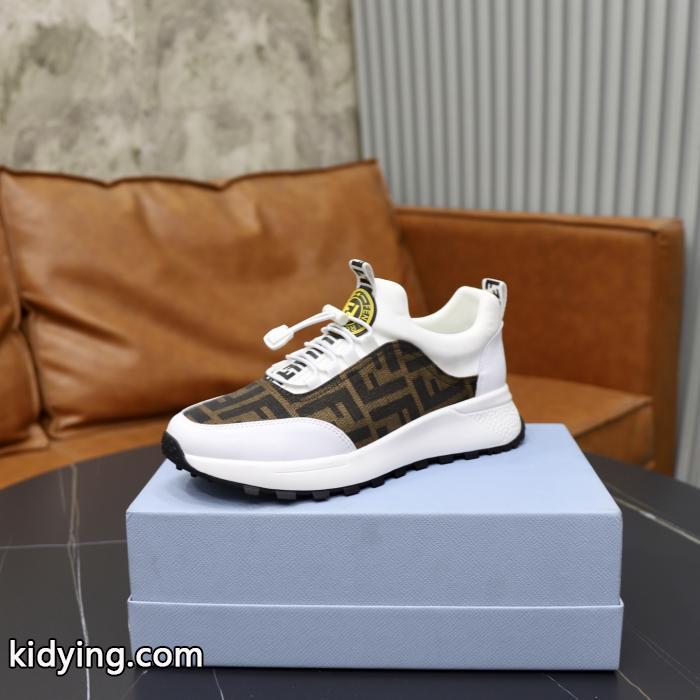スニーカースーパー コピー 品有名人の愛用品 1つは持ちたい 存在感のある FENDI.._0_3