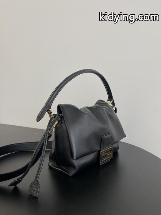 大人でお上品 人気販売中 今シーズン新作フェンディバッグ偽 ブランド 購入.._0_1