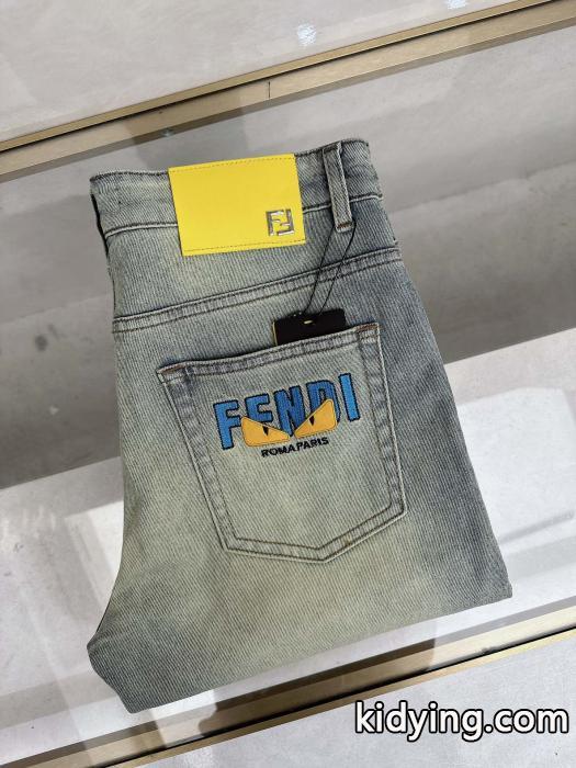 フェンディズボン国内即納関税なし 愛らしさ抜群！  良好品スーパー コピー ブランド 通販.._0_0