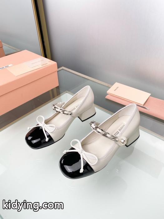 滑らかなレザー 2026新発売 デザイン高いMiuMiuブランド コピー 販売 店ブーツ.._0_0