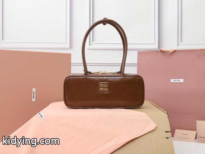 今年流大人っぽさ 送料関税込 実用性は勿論MiuMiuバッグブランド 品 激安 通販.._0_0