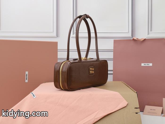 今年流大人っぽさ 送料関税込 実用性は勿論MiuMiuバッグブランド 品 激安 通販.._0_1