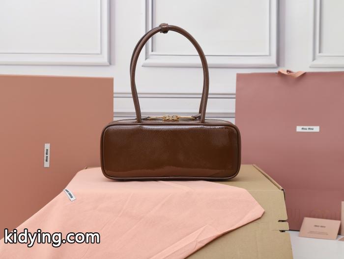 今年流大人っぽさ 送料関税込 実用性は勿論MiuMiuバッグブランド 品 激安 通販.._0_3