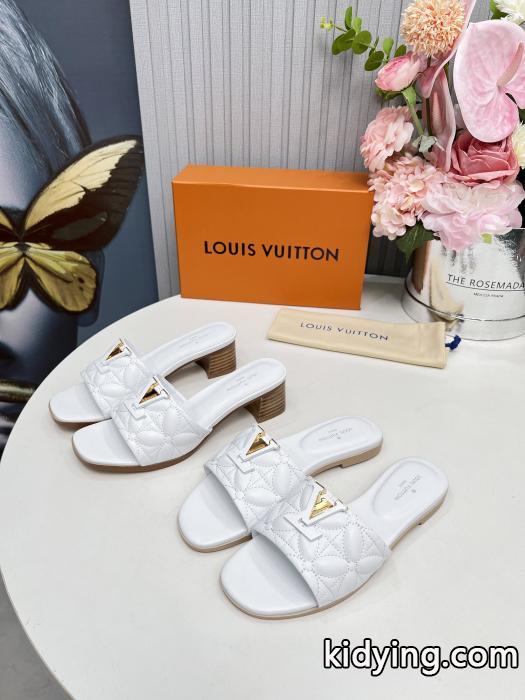 スーパー コピー 安心&nbsp;&nbsp;&nbsp;&nbsp;サンダルLOUIS VUITTON新作限定セール どんなシーンにも 上質なデザイン._0_0