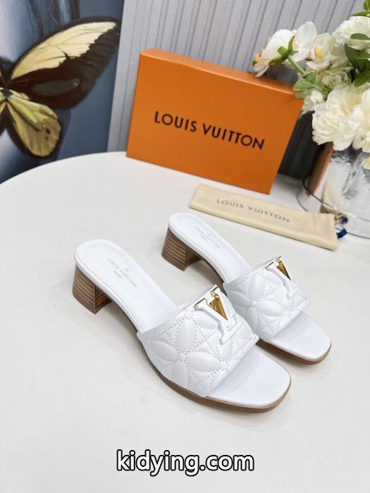 スーパー コピー 安心&nbsp;&nbsp;&nbsp;&nbsp;サンダルLOUIS VUITTON新作限定セール どんなシーンにも 上質なデザイン._0_1