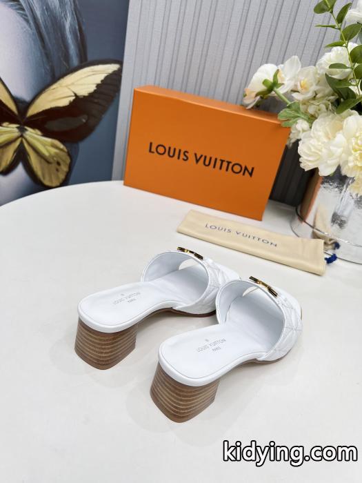 スーパー コピー 安心&nbsp;&nbsp;&nbsp;&nbsp;サンダルLOUIS VUITTON新作限定セール どんなシーンにも 上質なデザイン._0_3