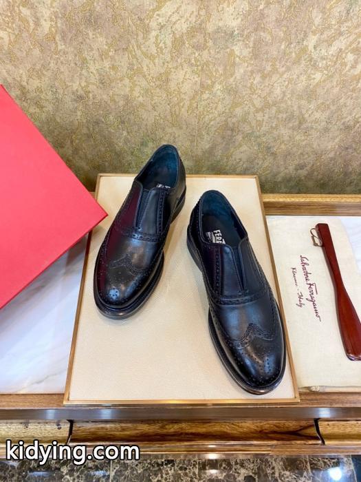 ブランド コピー 通販重宝するアイテム 人気アイテム 日常使いビジネスシューズFERRAGAMO.._0_4