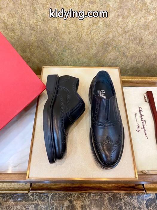 ブランド コピー 通販重宝するアイテム 人気アイテム 日常使いビジネスシューズFERRAGAMO.._0_5