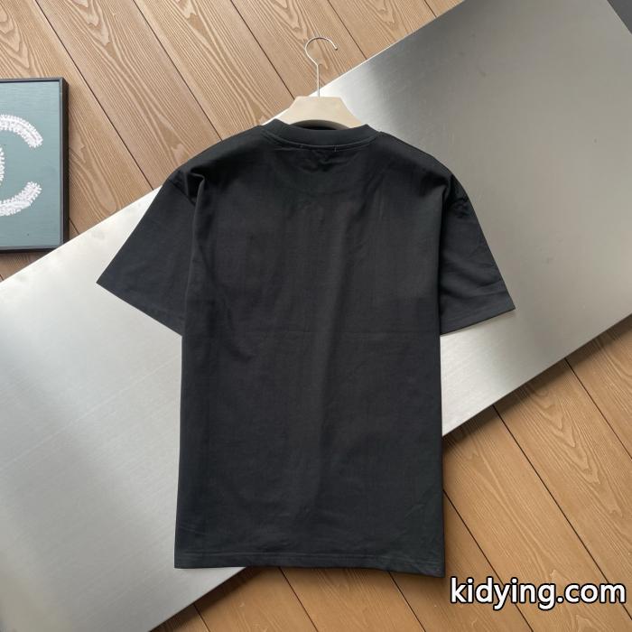 機能性が素晴らしい 季節感もプラス2026新作 控えめにしてヘルシーな印象フェンディスーパー ブランド コピーシャツ.._0_2