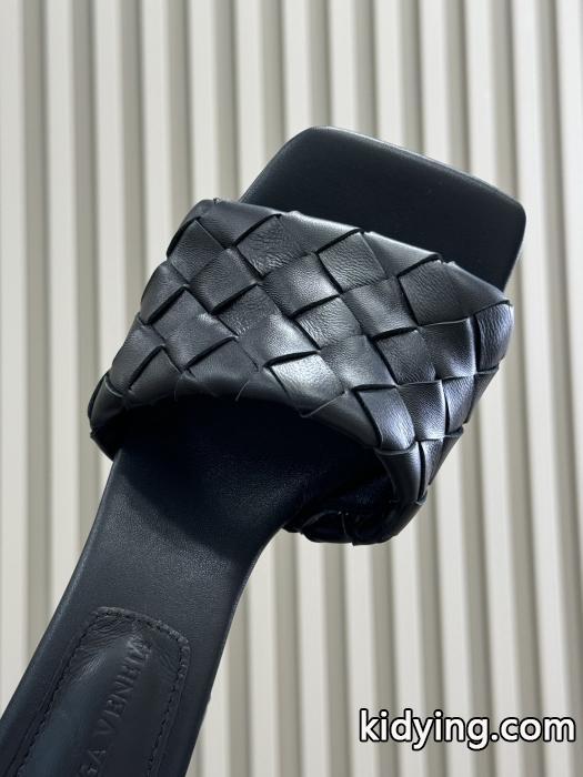 サンダルブランド 偽物 激安トレンドスタイル 赤字超特価高品質 カジュアルコーデオシャレBottega Veneta.._0_4