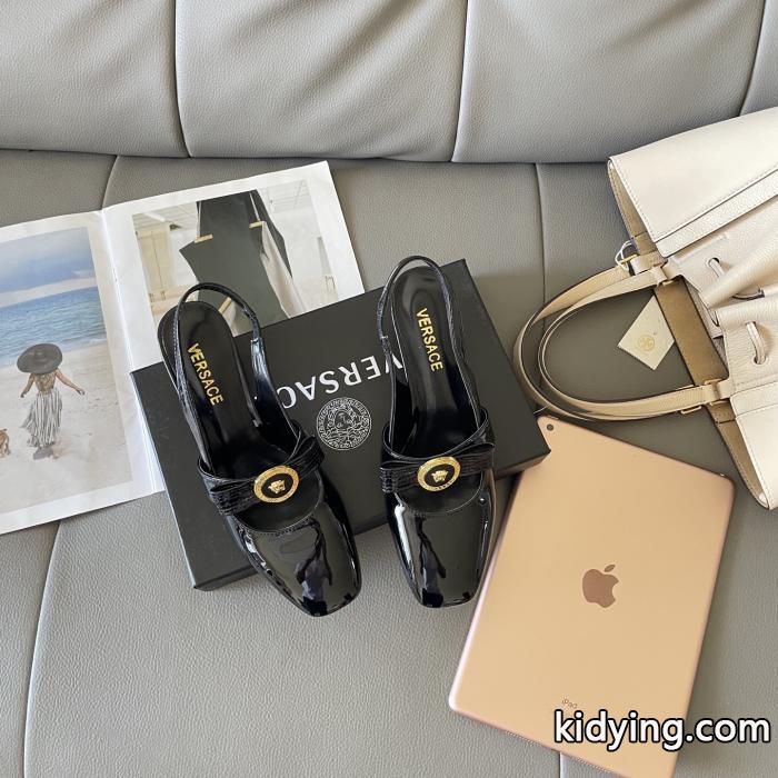 ヴェルサーチ今年らしく魅力的アップ 最安値新作 お目立ち度の高い新品&nbsp;&nbsp;&nbsp;&nbsp;通販 ブランド.._0_1