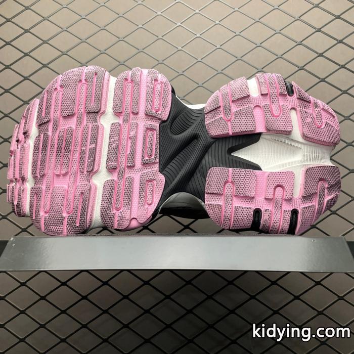 Balenciaga偽 ブランドモードな逸品 2026夏のトレンド 人気話題スニーカー._0_4