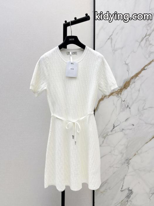 DIORワンンピース雑誌掲載のアイテム 新作限定大人でお上品 爆発的人気オシャレ度がアップ偽物 ブランド 販売._0_0