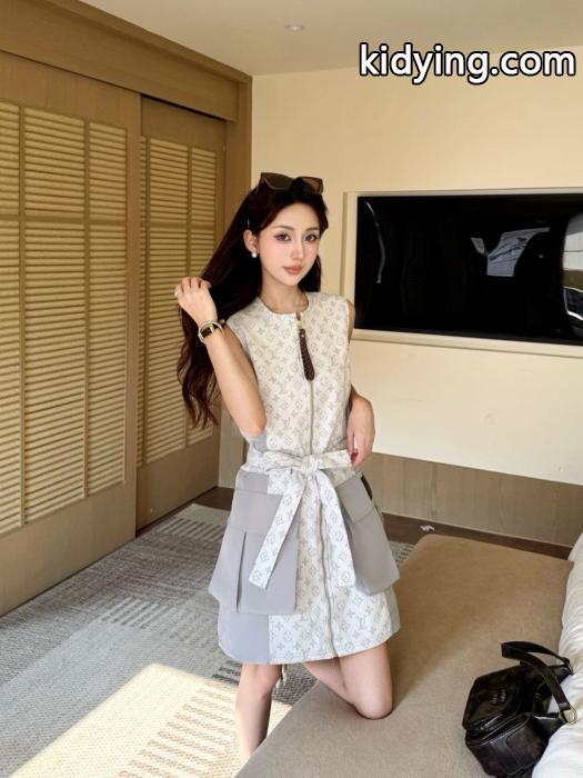 気に入った商品 この夏は注目新作 都会的な印象のスタイルブランド コピー s 級ワンンピースLOUIS VUITTON._0_0