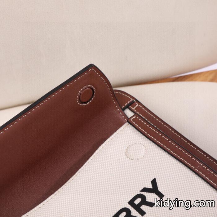 人気新作登場 2026驚きの破格値 控えめにしてヘルシーな印象BURBERRYコピー ブランド 通販 安心バッグ.._0_3
