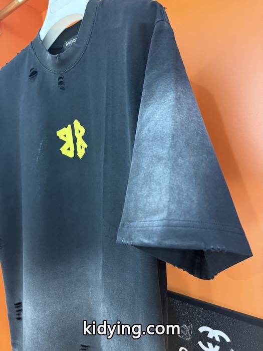 安いです！品質保証 2026大人気  今年も人気Balenciagaコピー ブランド 通販 安心&nbsp;半袖短袖Ｔ._0_5