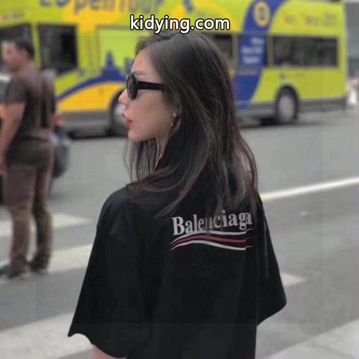大人可愛い主役アイテム：只限用于女人的衣服 今年度最新限定 26新品*最安値保証偽 ブランドBalenciaga&nbsp;半袖短袖Ｔ._0_3