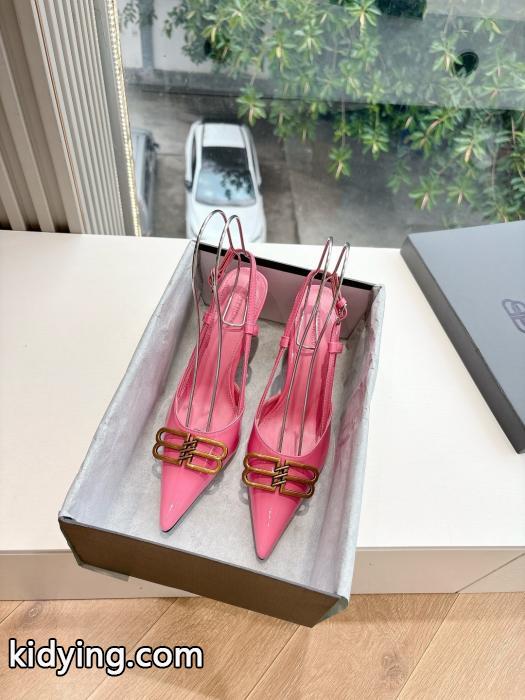 &nbsp;&nbsp;&nbsp;&nbsp;サンダルBalenciagaコピー ブランド 販売プレミアム品質 年齢を選ばない オーバーサイズ._0_0