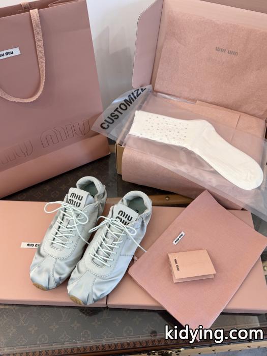 MiuMiu男女兼用らしい!人気 安心国内発送 高品質なスニーカーブランド コピー  .._0_4