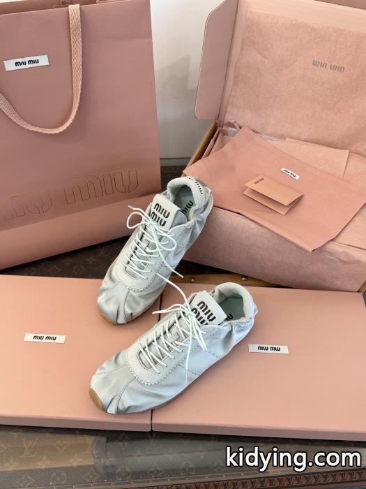 MiuMiu男女兼用らしい!人気 安心国内発送 高品質なスニーカーブランド コピー  .._0_5