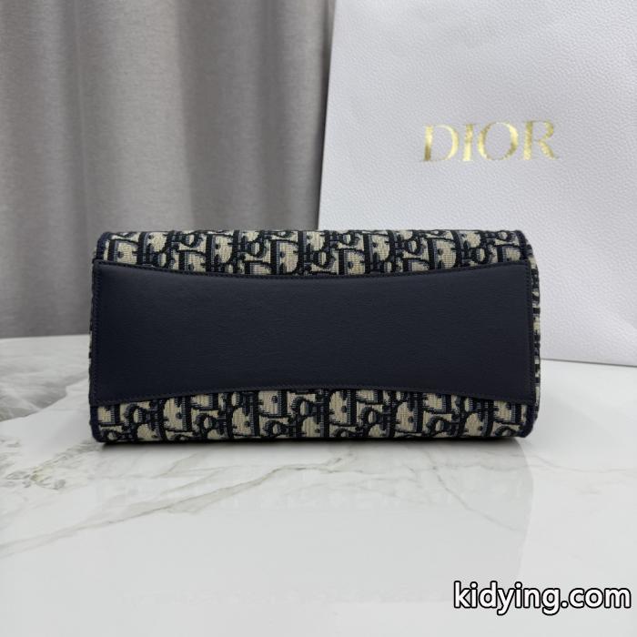 ディオールバッグブランド コピー 専門店絶対に買える! ロゴが印象的 お買い得品 ._0_5