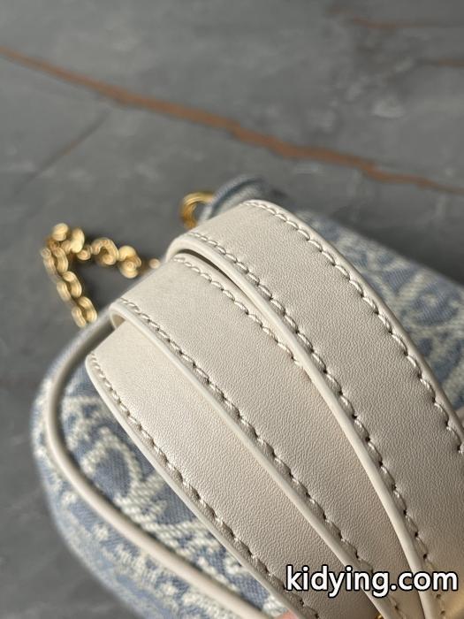 DIORバッグスーパー コピー 安心 心がときめく新作 モデル大絶賛♪  創意デザイン._0_4