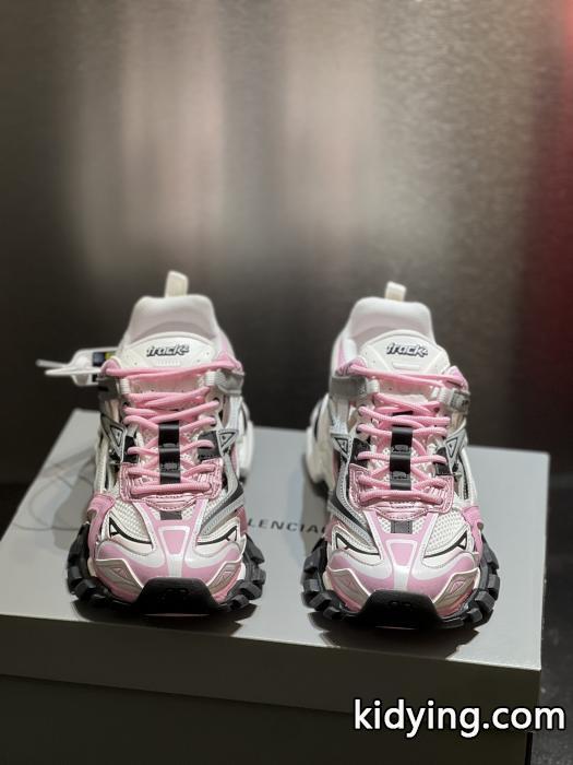 新作 新作多色!! 今年流大人っぽさスニーカーBalenciagaスーパー コピー 通販._0_3