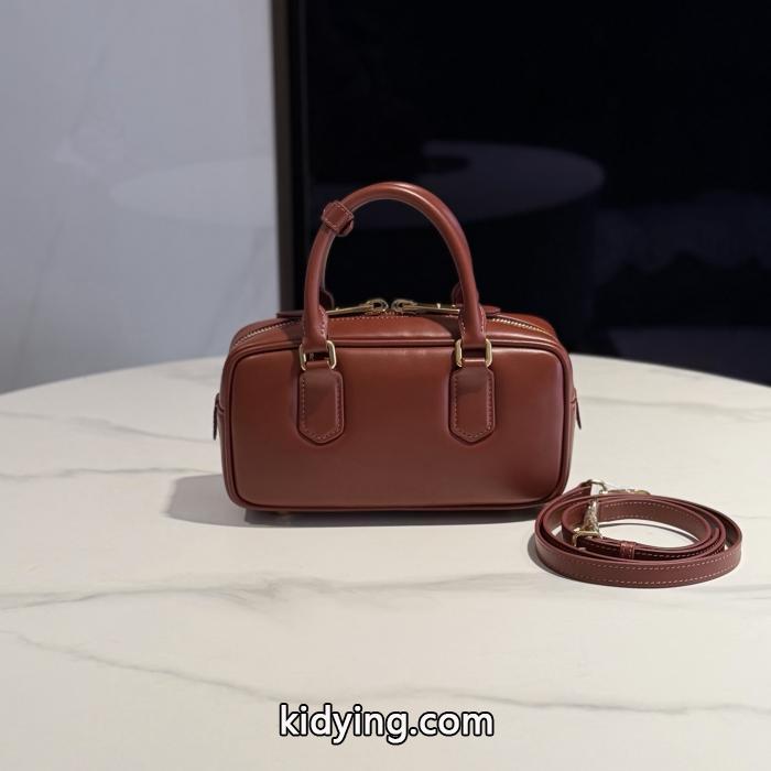 MiuMiu注目ブランド 収納力抜群 素敵な商品ブランド アクセサリー 激安バッグ.._0_2
