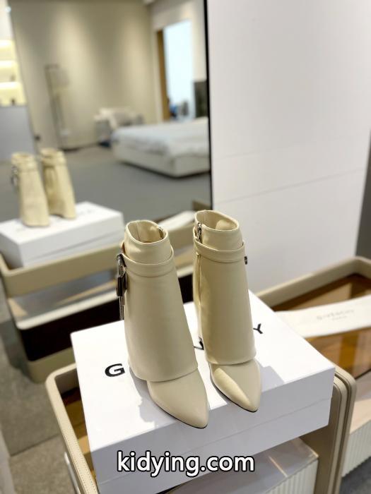 GIVENCHYコピー 商品 ブランド普段使いにぴったりのデザイン 上品見え 数量限定&nbsp;&nbsp;&nbsp;&nbsp;.._0_0