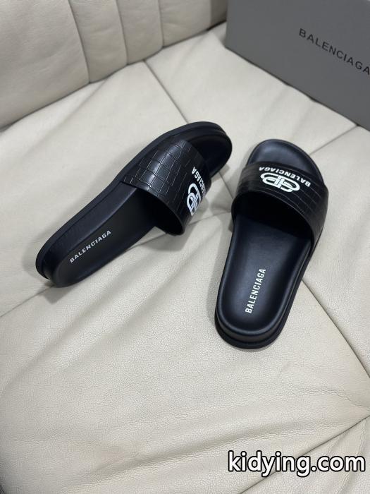 スリッパ偽物 ブランド 販売コスパ最高のプライス 発売極限状態！ 気分に合わせてBalenciaga._0_3