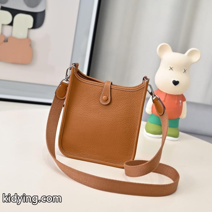 バッグオシャレだけど疲れない ソフトな素材を使用 シックな色合いHERMESコピー ブランド 販売._0_2