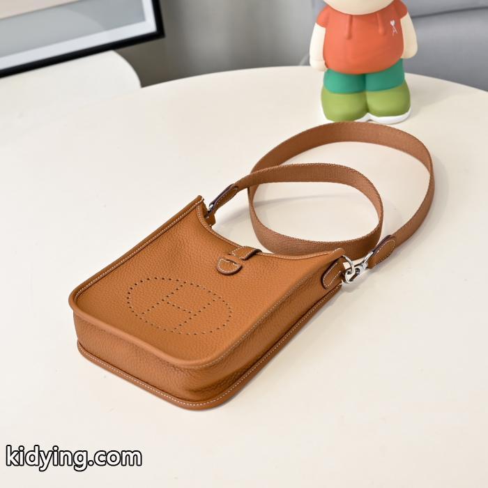 バッグオシャレだけど疲れない ソフトな素材を使用 シックな色合いHERMESコピー ブランド 販売._0_3