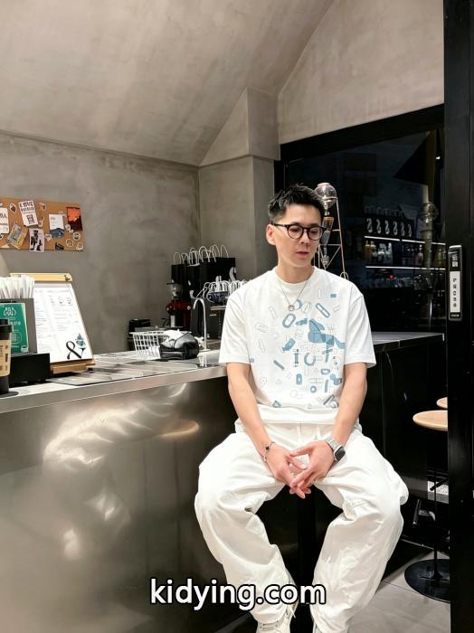 半袖短袖Tエルメス偽物 ブランド 激安暑い夏に軽やかな涼しげ 速達可　新作速乾超軽量 モデル大絶賛♪ ._0_4