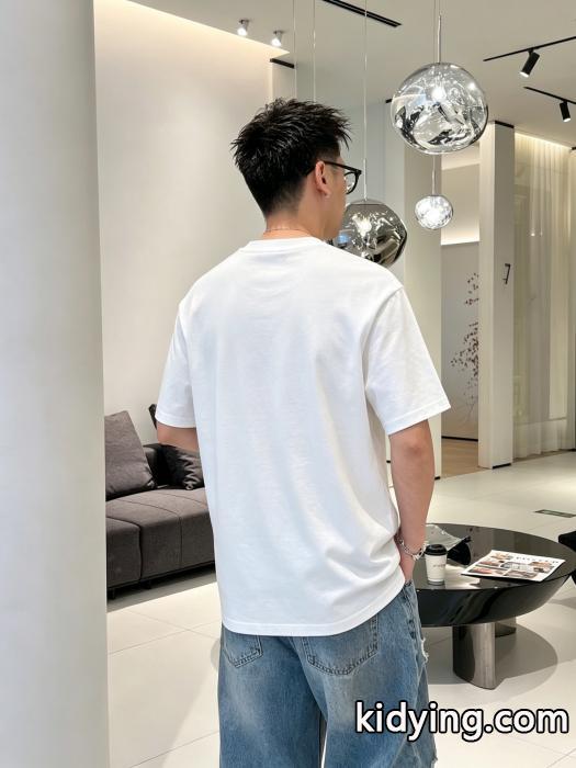 ブランド コピー 着払いエルメス半袖短袖Tブランド掲載商品 今すぐ取り入れたい 雑誌掲載._0_3
