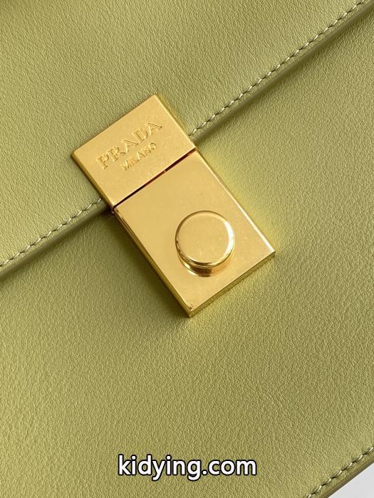 完売間近超人気 履き心地良い 圧倒的人気 2026ブランド スーパー コピーバッグPRADA._0_4