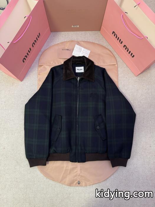 耐久性に優れ 夏の大人カジュアル 半額以下SALE&nbsp;&nbsp;&nbsp;&nbsp;MiuMiuブランド コピー 通販.._0_0