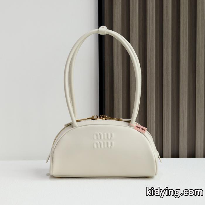 バッグMiuMiu芸能人愛用 魅力的 新作限定ブランド コピー 販売店._0_0